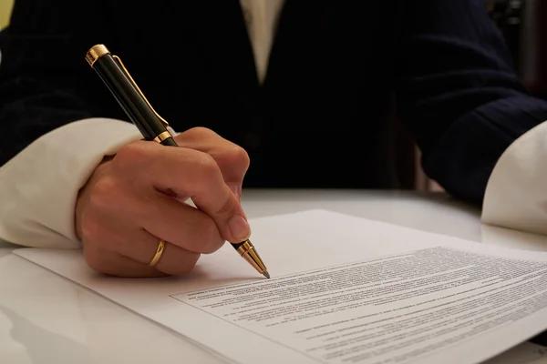 Experienced Defense Attorney for Strong Legal Representation
