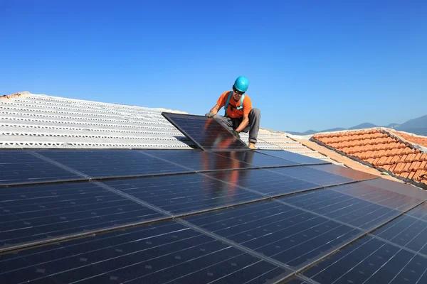 Exploring Roofing Options Through henleyroofing.net